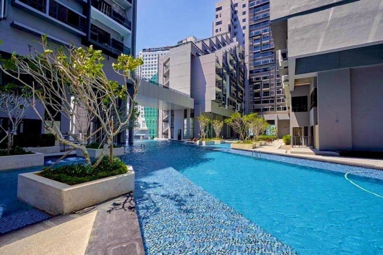 Imperio.Res - Near To Jonker & Mall - Pool View Malacca Extérieur photo