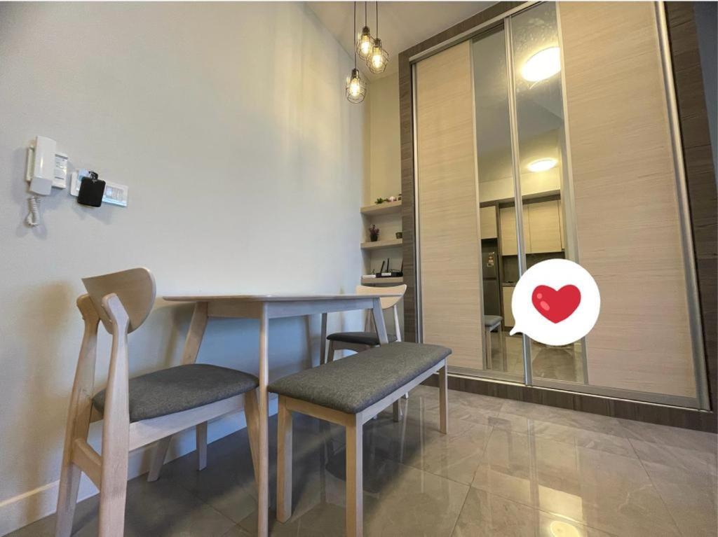 Imperio.Res - Near To Jonker & Mall - Pool View Malacca Extérieur photo