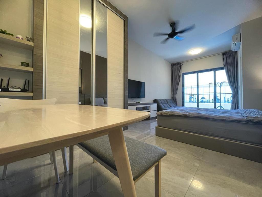 Imperio.Res - Near To Jonker & Mall - Pool View Malacca Extérieur photo